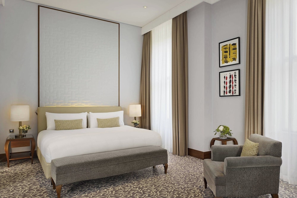 Deluxe Room, 1 King Bed