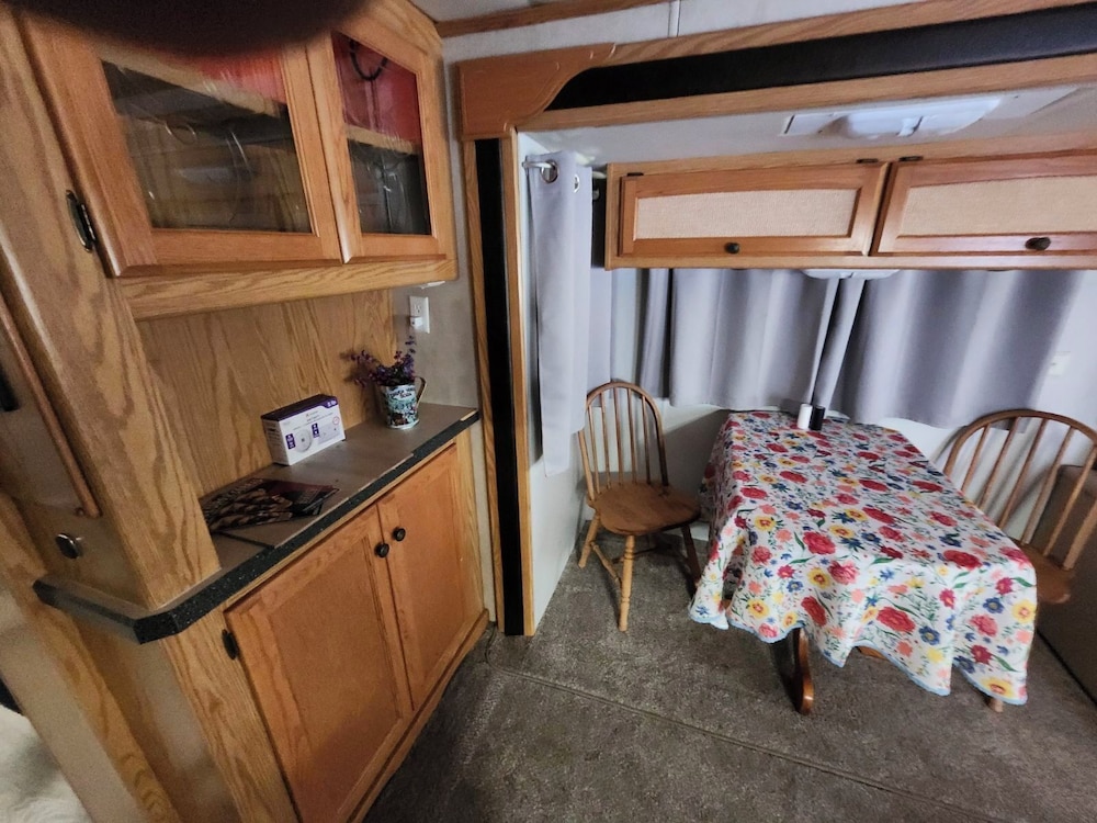 Comfort Mobile Home, Patio, Mountain View photo 2