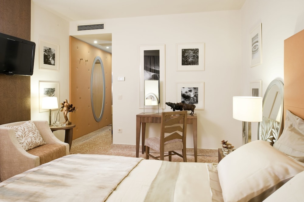 Luxury Double Room - Photo 5