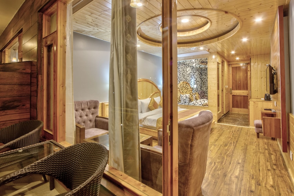 Premium Room - Photo 2