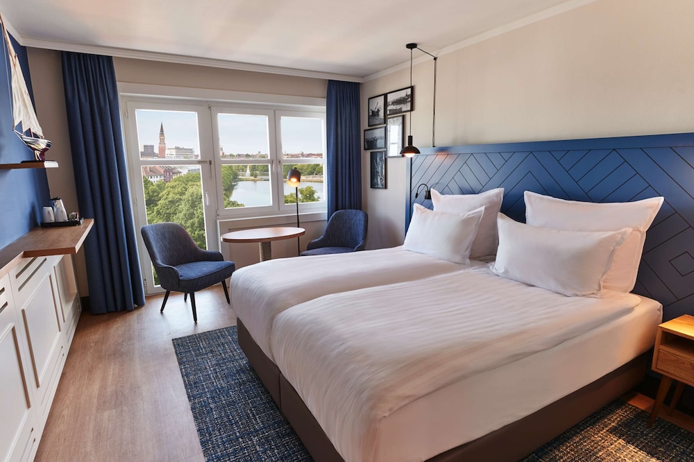 Comfort Room, Park View
