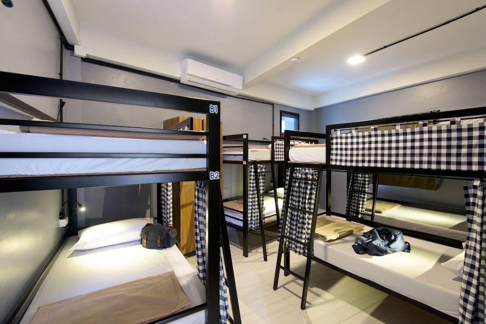 8-Bed Mixed Dormitory photo 1