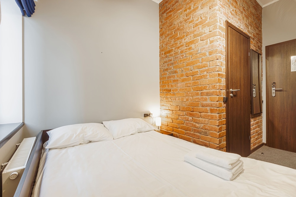 Standard Double Room Single Use photo 2