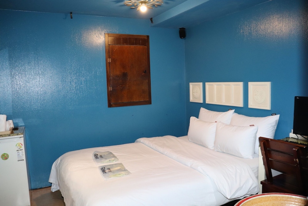 Standard Room - Photo 16