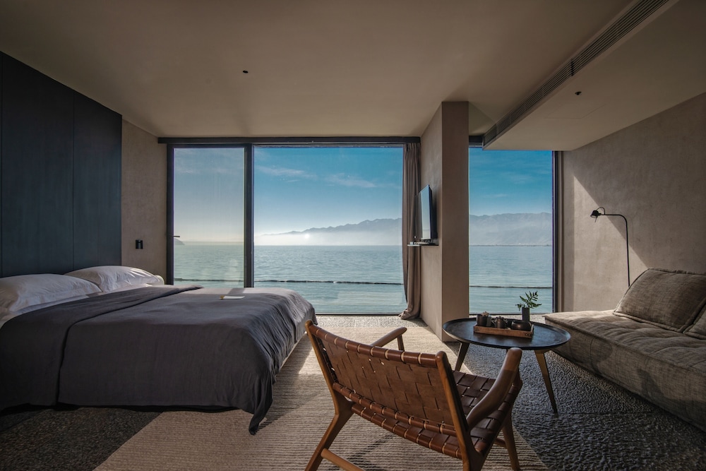 Double Room, Lake View photo 1