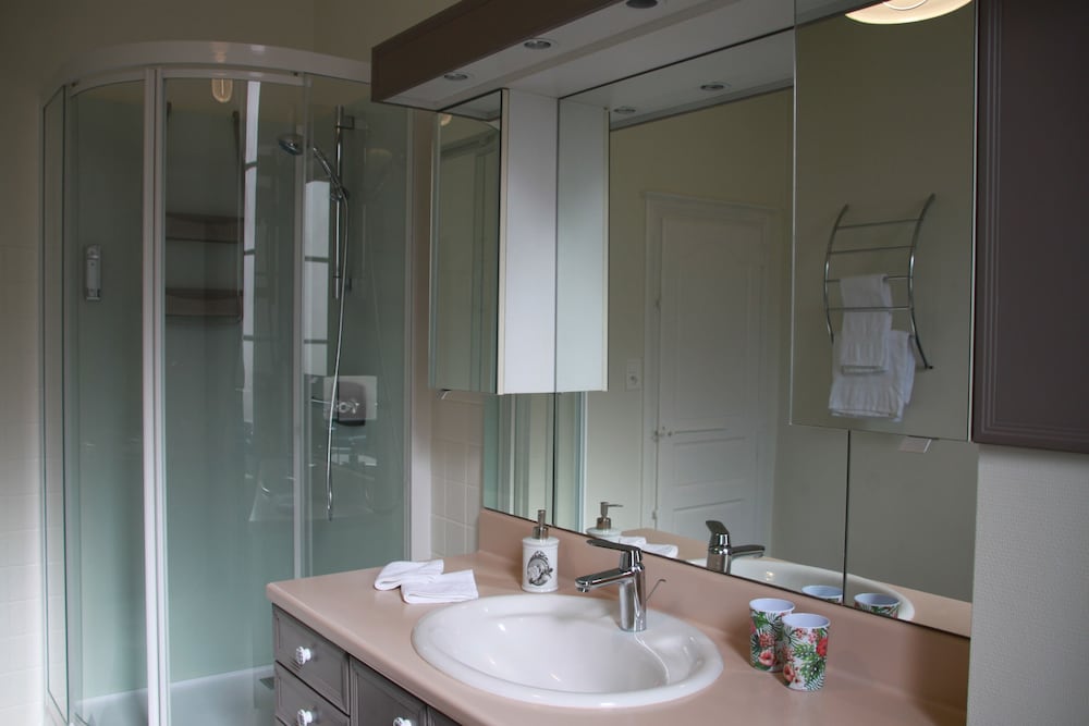 Family Quadruple Room (Pech de Berre) photo 2