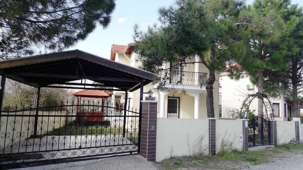 Villa, 3 Bedrooms, Private Pool, Garden View photo 1