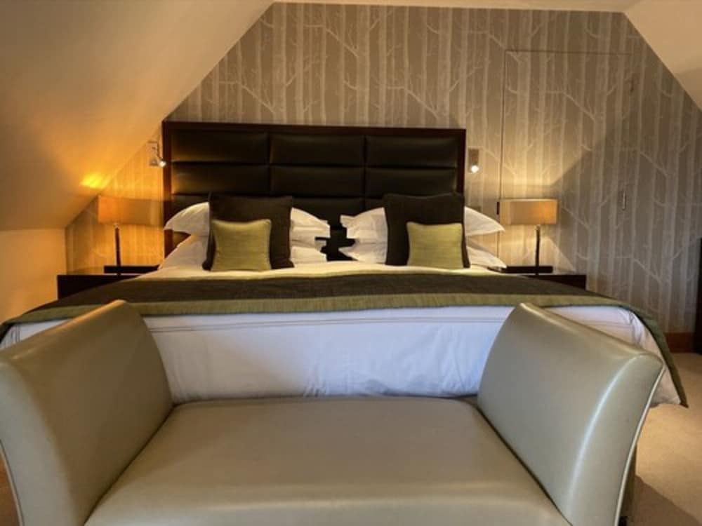 Luxury King Room - Photo 4