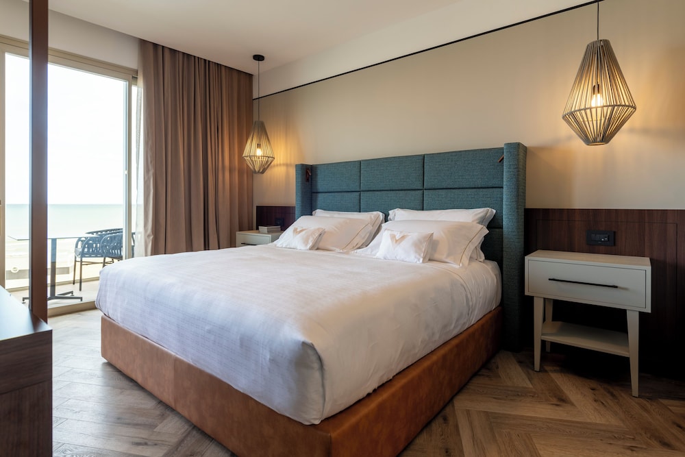 Junior Suite - Photo 16