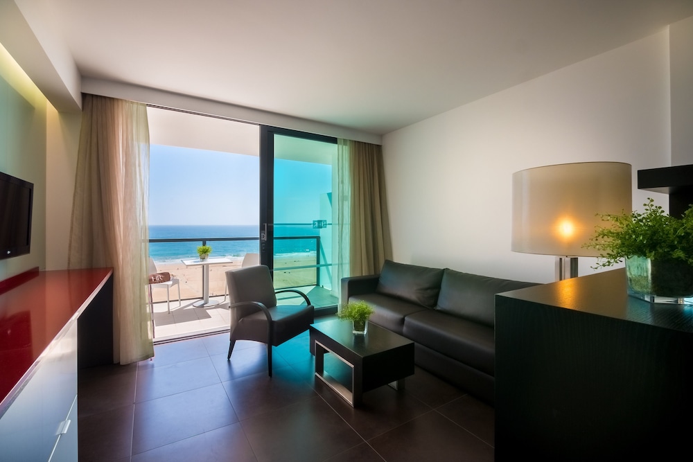 Suite, Sea View (Ocean 2 Adults) High Floor - Photo 5