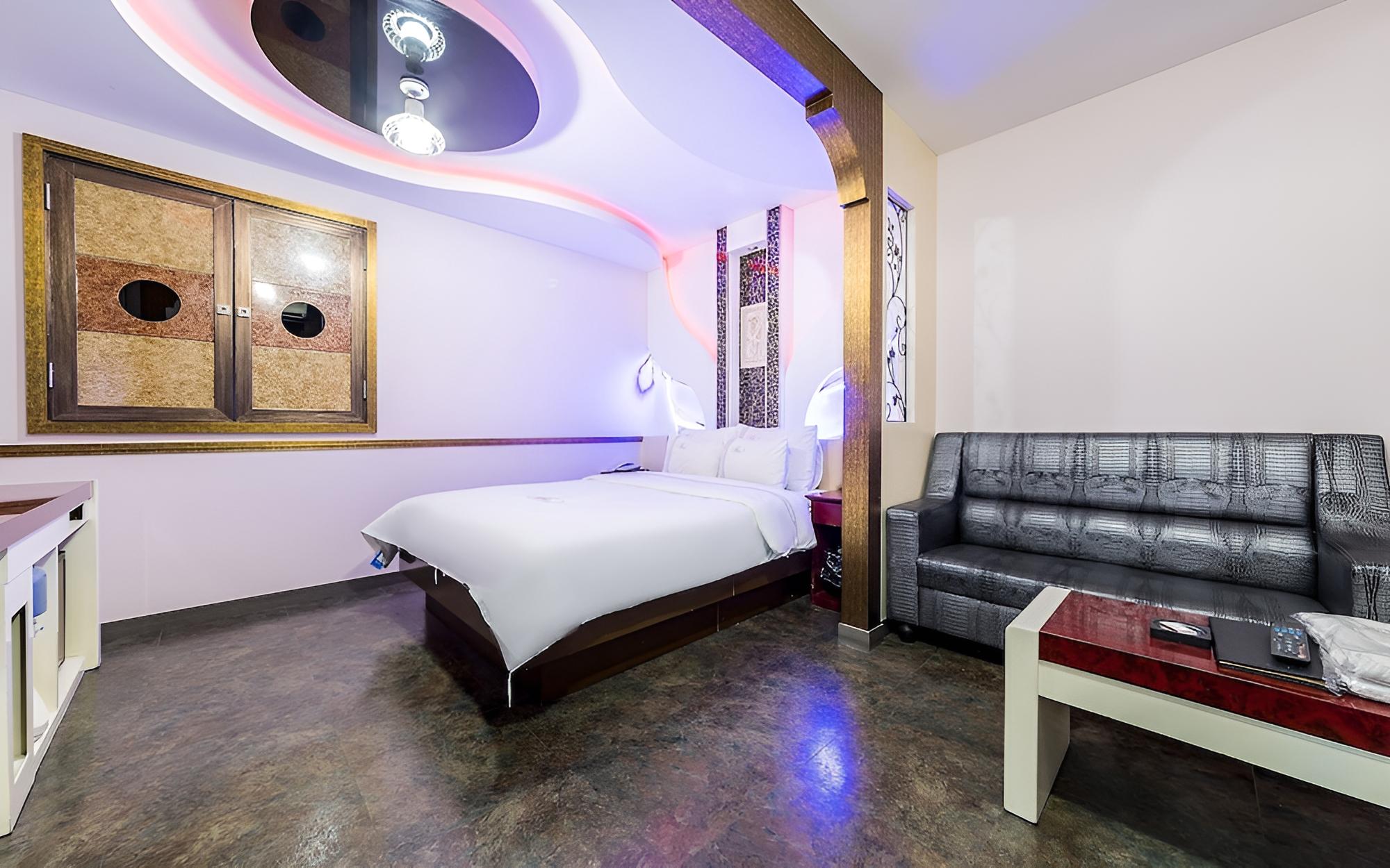 Room (General room-physical identification ) - Photo 14