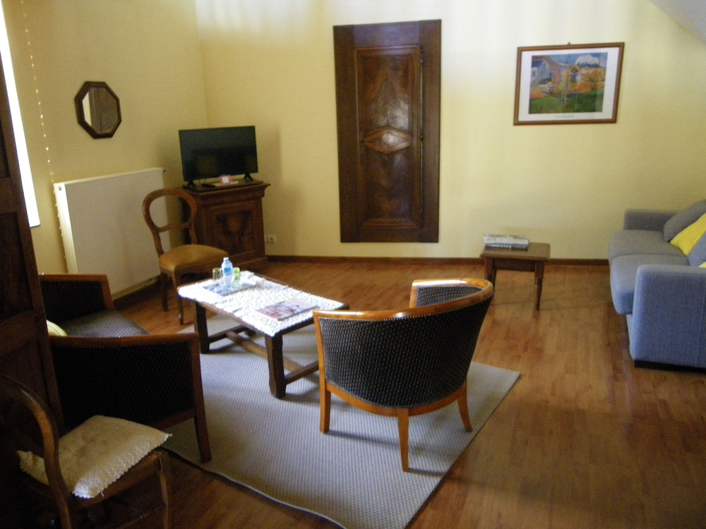 Family Room, Multiple Beds (Mimosa) photo 3