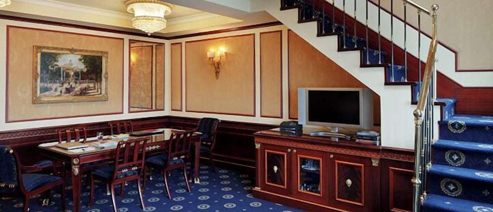 Senior Suite, vista lago - Photo 4