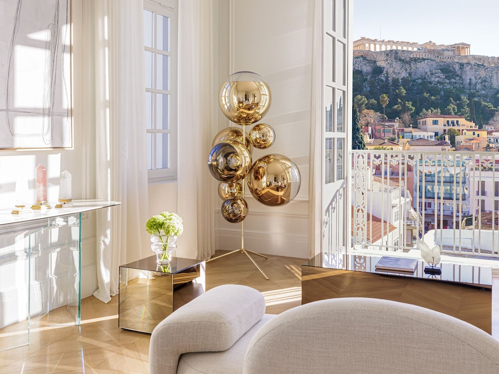 Acropolis Pied-a-Terre thumbnail 5