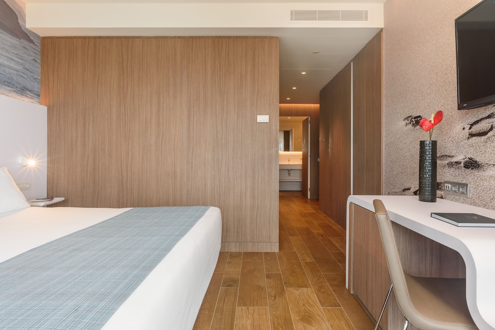 Available room
