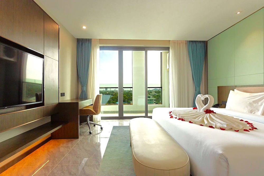 One bedroom suite - Photo 1