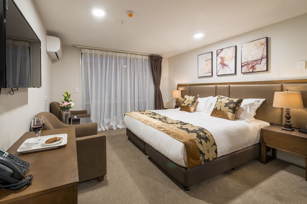 Deluxe King/Twin Studio (Access)