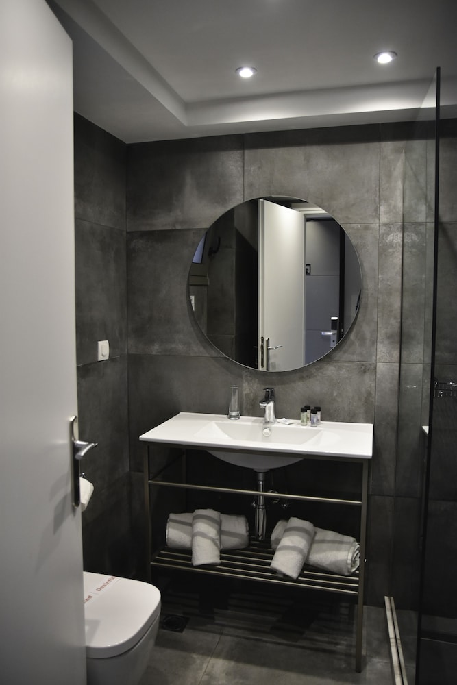 Superior Double or Twin Room - Photo 3