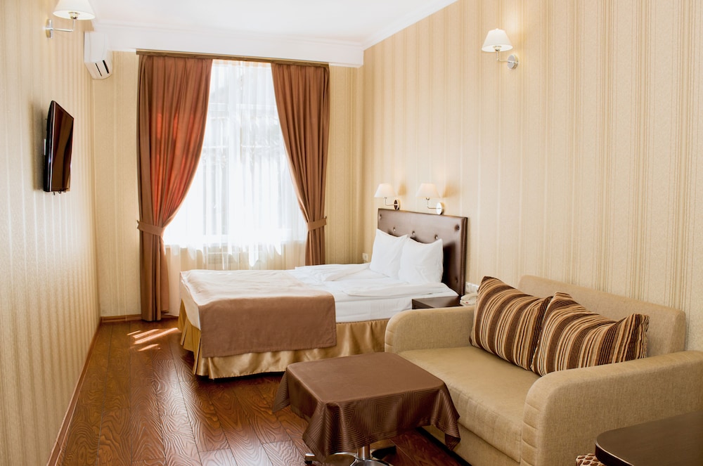 Standard Double or Twin Room photo 1