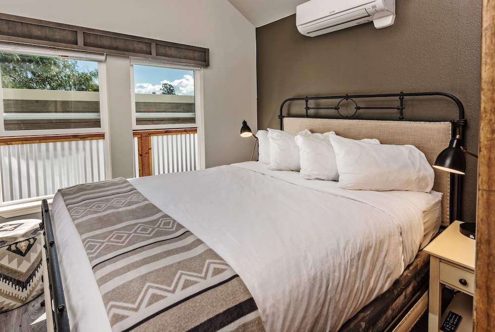 Ranches Cottage with Loft photo 2