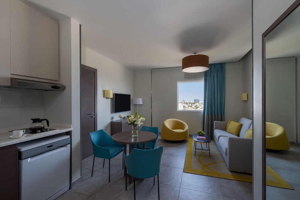 Apartment, 1 Bedroom - Photo 2
