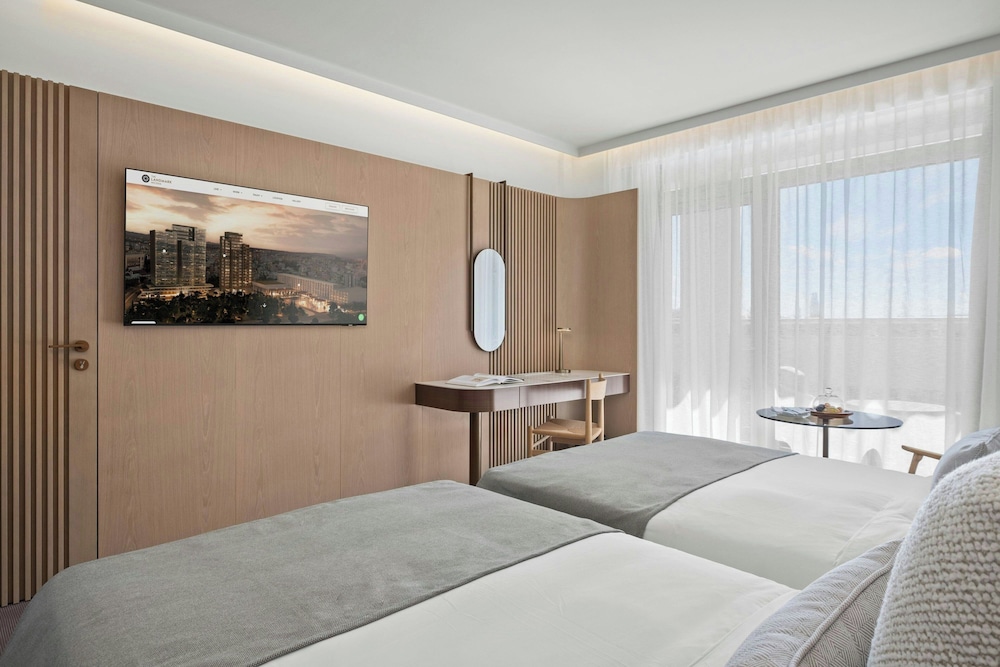 Comfort Room, 2 Twin Beds, Non Smoking, Balcony