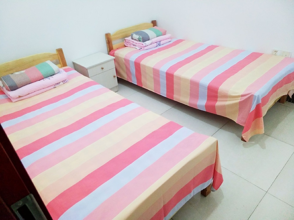 Twin Room, River View (Mainland China Citizen Only) photo 1