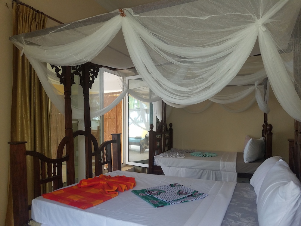 Deluxe Double Or Twin Room, Balcony photo 1
