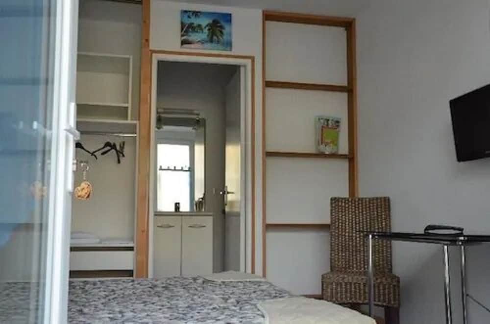Double Room (Aurigny)