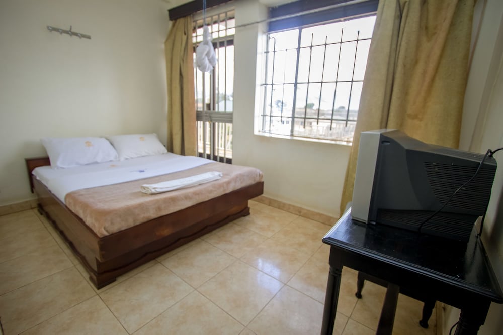 Standard Double Room photo 3