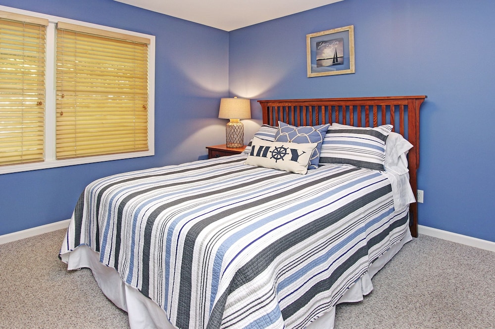 City Townhome, 3 Bedrooms, Patio photo 1