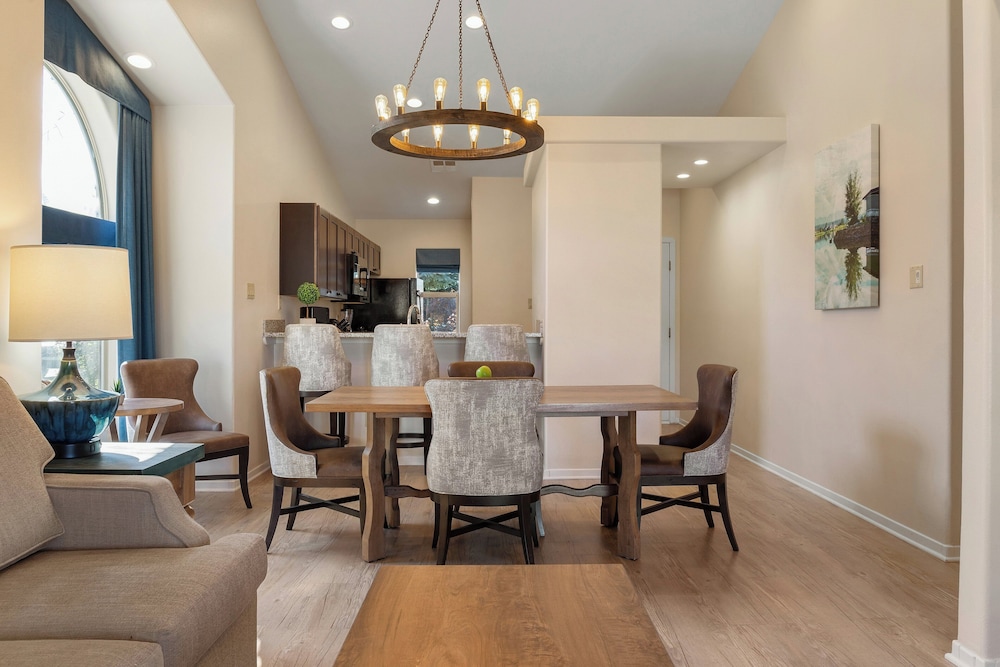 Standard Condo, 1 Bedroom photo 2