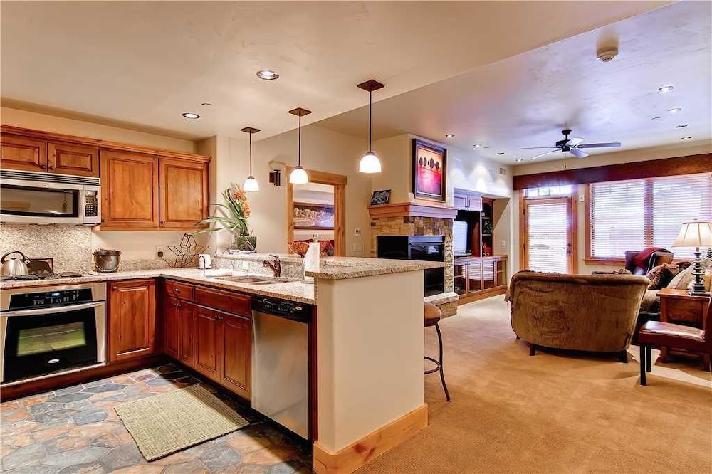 Condo, Multiple Beds (6110 Bear Lodge, Trappeur's Crossing) photo 3