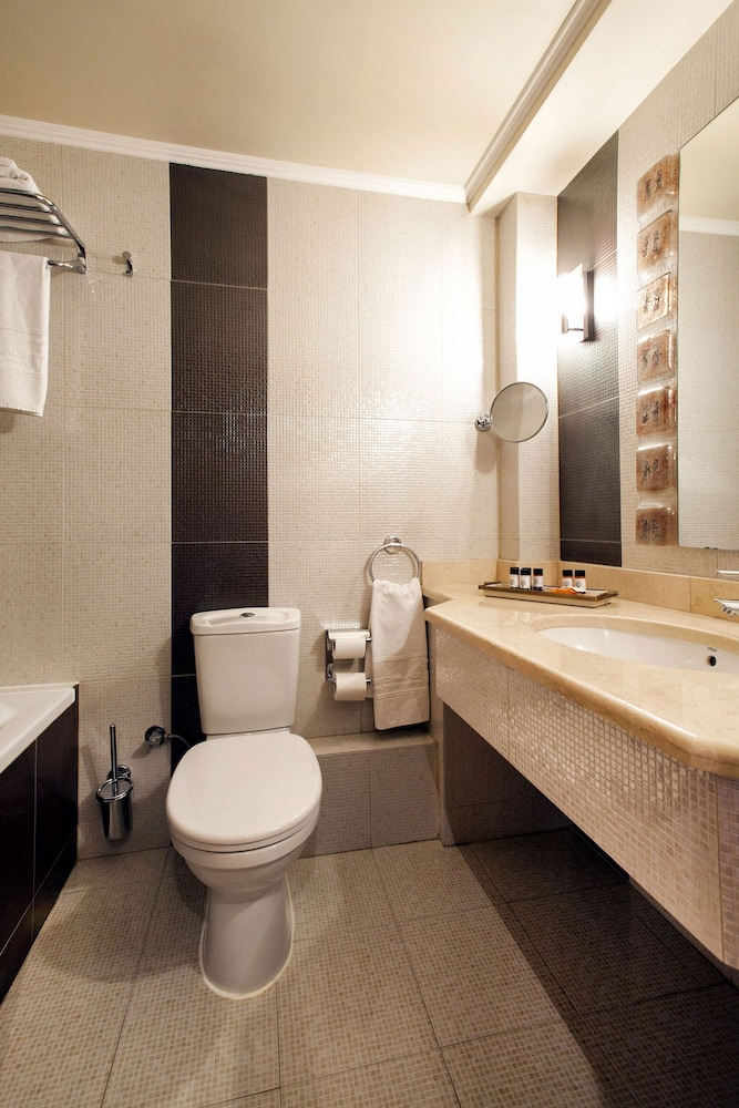 Superior Double or Twin Room - Photo 9