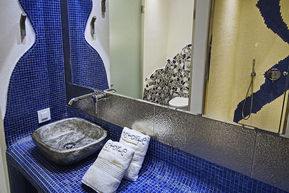 Cave Pool Suite,Indoor Spa Bath, Private Cave Pool, Sea View - Photo 2