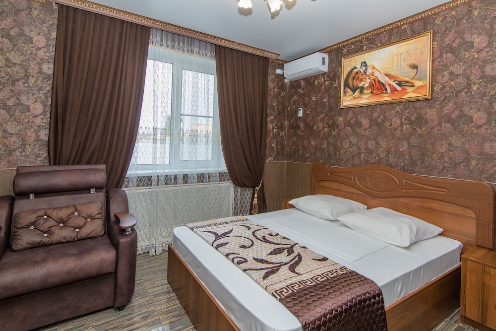 Superior Triple Room (with Extra bed)