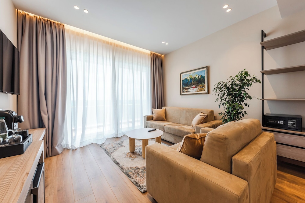 Deluxe Suite, Sea View