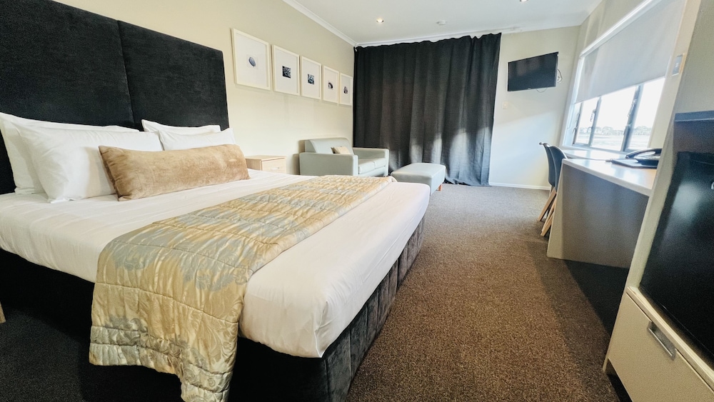 Premier Studio, 1 Bedroom photo 2