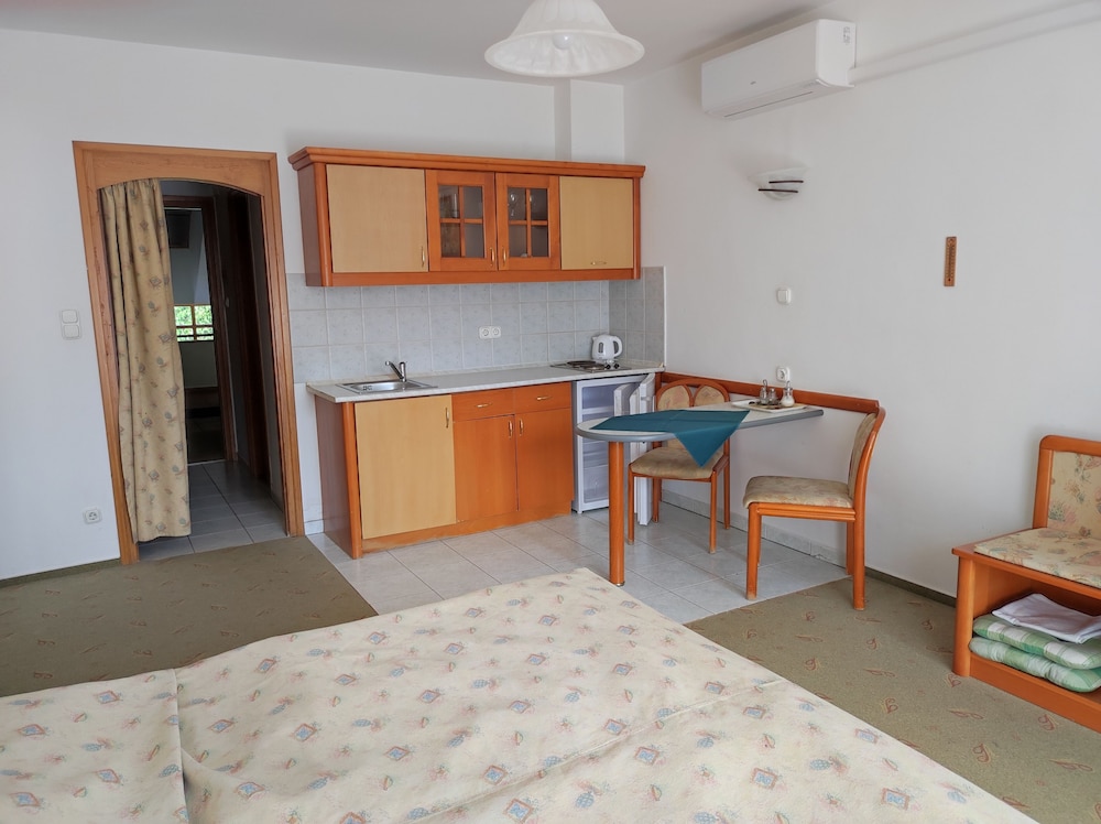 Comfort Studio, 1 Bedroom photo 2