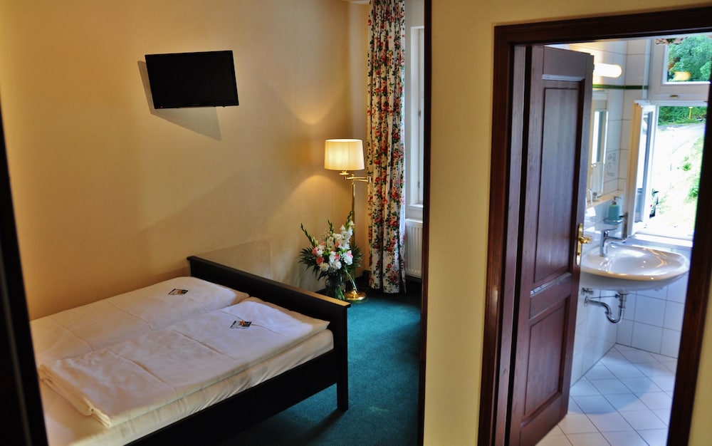 Basic Room photo 1