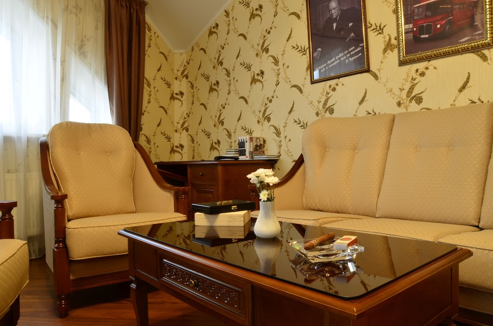 Suite, 1 Bedroom photo 1
