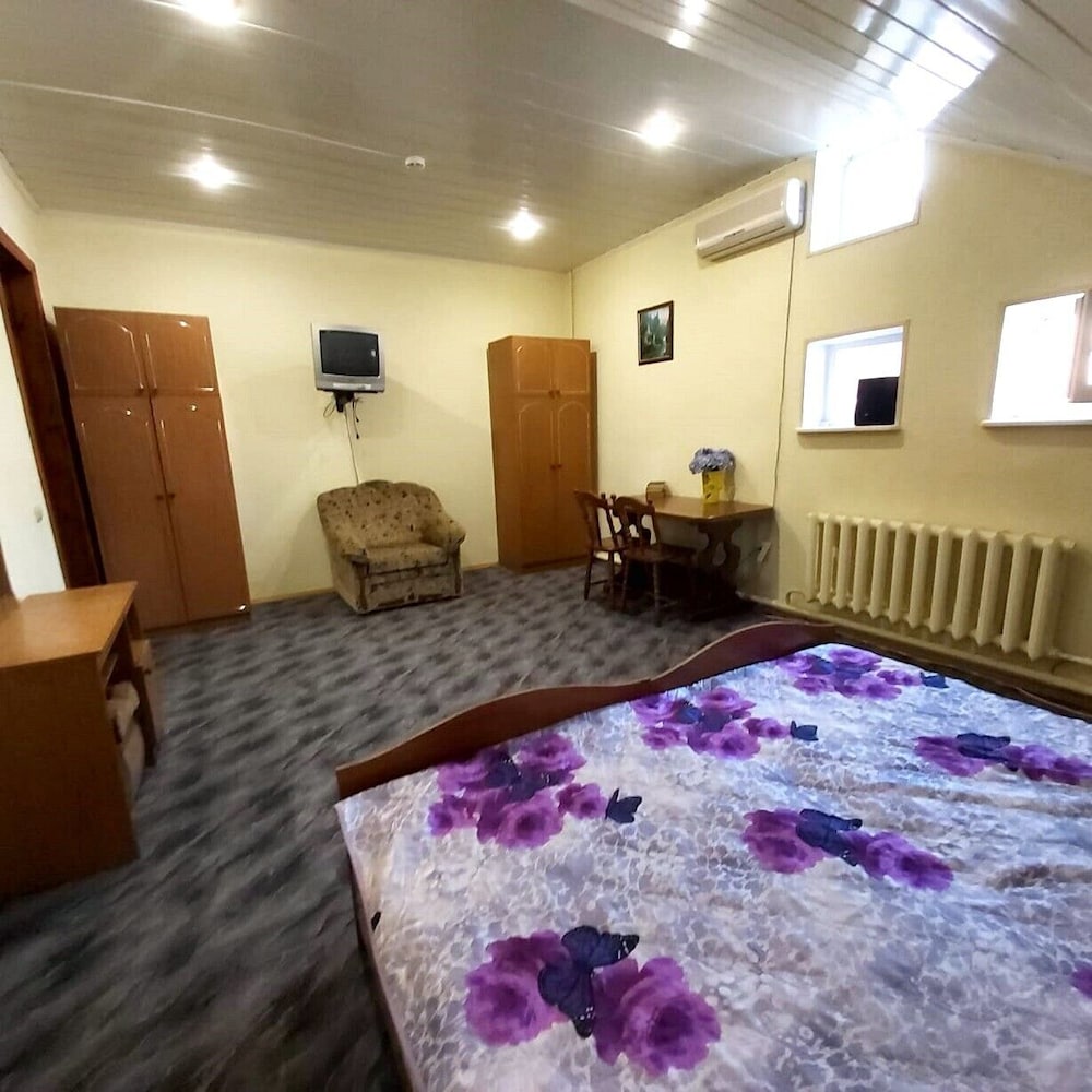 Economy Quadruple Room