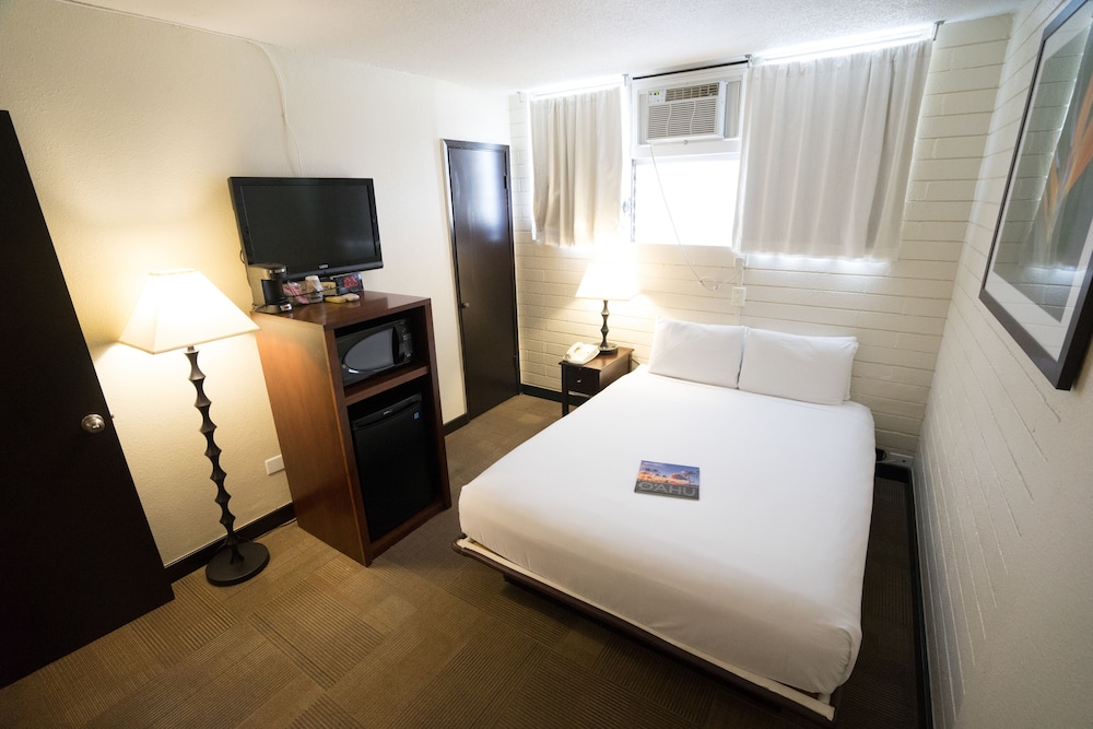 Petite Queen Room photo 2