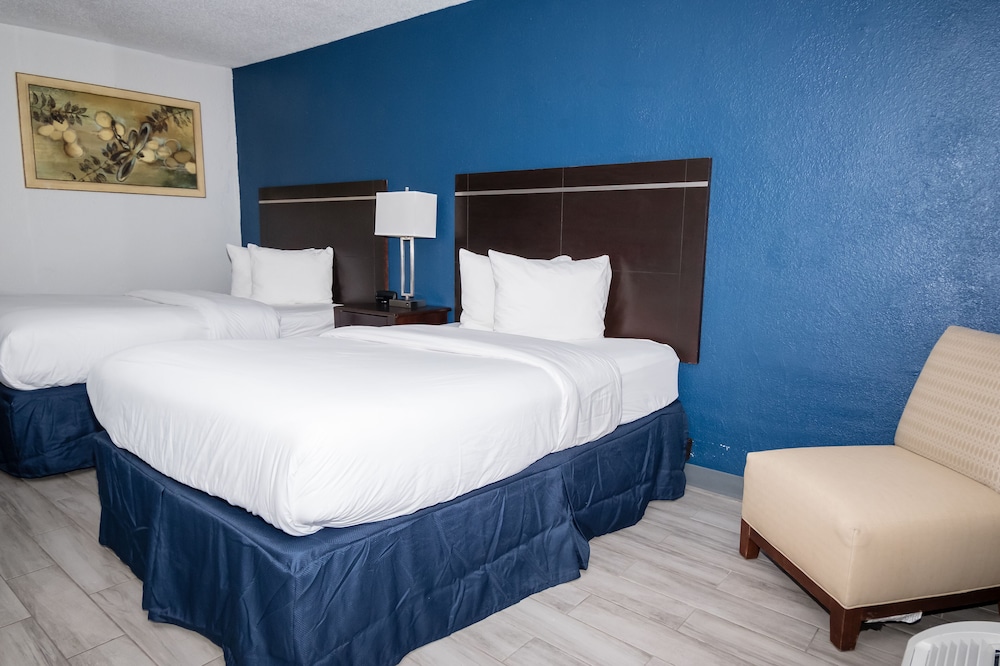 Room, 2 Double Beds, Accessible, Non Smoking (Mobility, Tub W/Grab Bars) photo 3