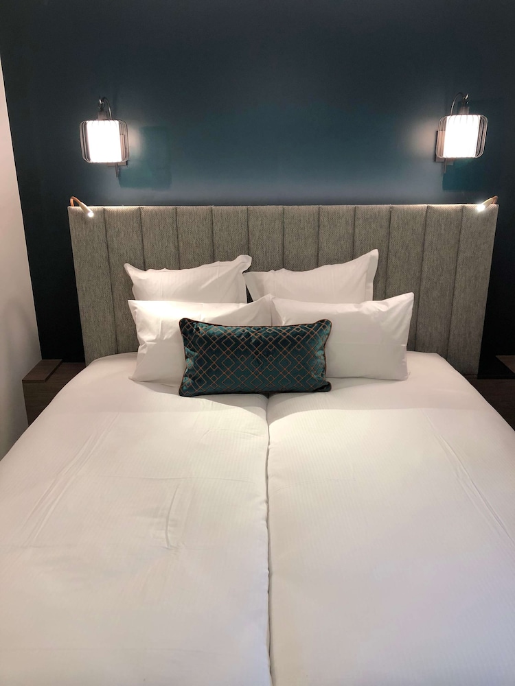 Classic Room, 2 Twin Beds, Non Smoking - Photo 3