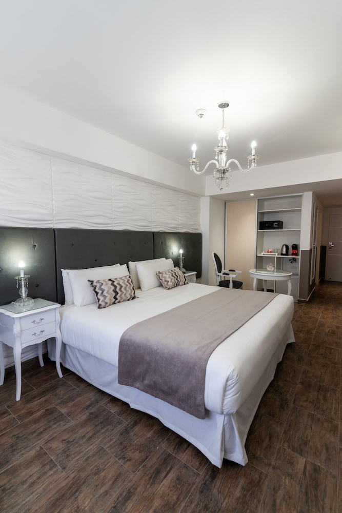 Executive Room photo 2