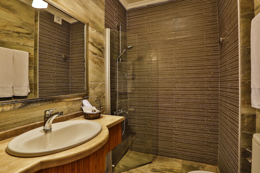 Standard Double Room, Partial Sea View photo 2