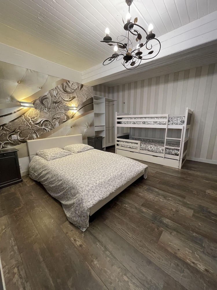 Comfort Quadruple Room, Private Bathroom, City View (Isolella)