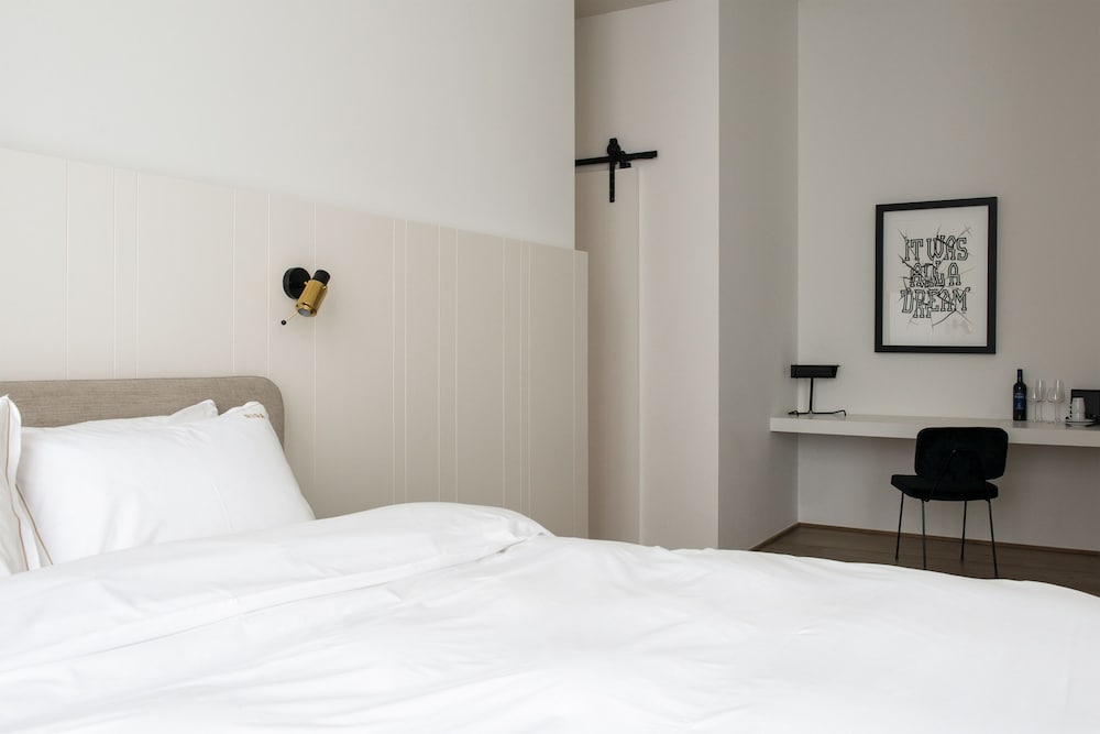 Superior Room, 1 Queen Bed