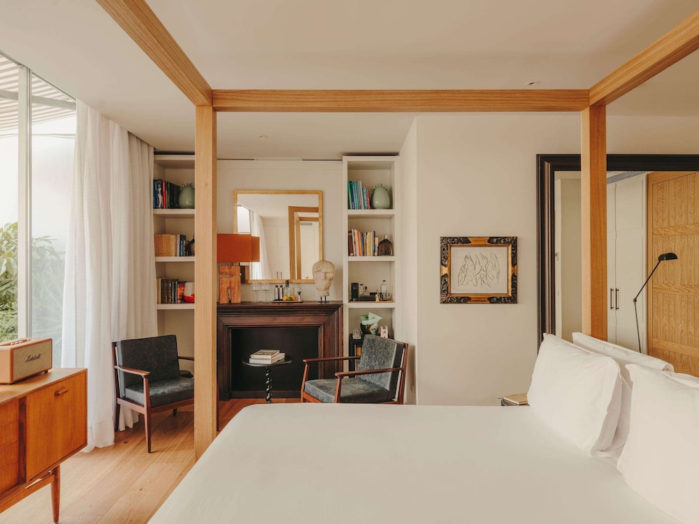 Studio Suite, Terrace, City View